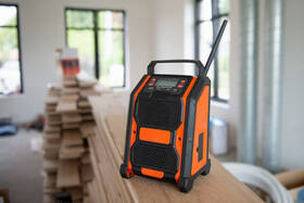 Stavební rádio POWERPLUS POWDP8060 (bez baterie) 

 obrázek produktu 10 z 11