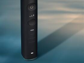 Zubní kartáček Philips HX9917/89 černý

 obrázek produktu 14 z 19