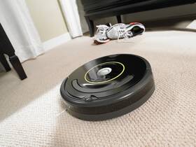 Robotický vysavač iRobot 650 černý

 obrázek produktu 3 z 6