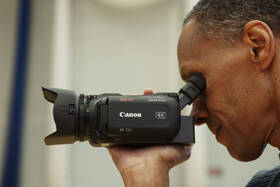 Videokamera Canon G70 černá

 obrázek produktu 14 z 15