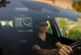 Autokamera LAMAX T10 4K GPS (s hlášením radarů) černá barva
