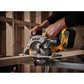 Pila kotoučová Dewalt DCS565N (bez baterie) 

 obrázek produktu 3 z 5