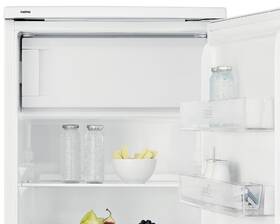 Chladnička Electrolux ERF2404FOW bílá

 obrázek produktu 5 z 7