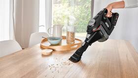 Tyčový vysavač Bosch BCS82MAT14 (s baterií) černý

 obrázek produktu 9 z 18
