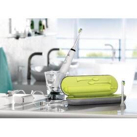 Zubní kartáček Philips HX9332/04 bílý

 obrázek produktu 3 z 13