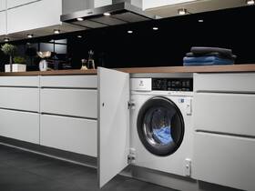 Vestavná pračka se sušičkou Electrolux EW7W368SI bílá

 obrázek produktu 4 z 9