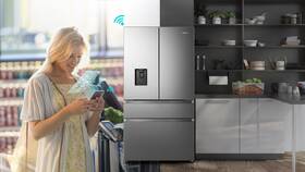 Americká lednice Hisense RF749N4SWSE nerez
