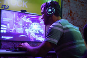 Headset JBL Quantum 810 černý

 obrázek produktu 7 z 9