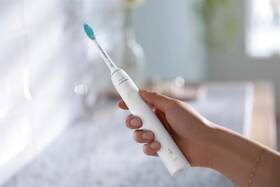 Zubní kartáček Philips HX3671/13 bílý

 obrázek produktu 10 z 13