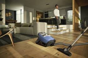 Podlahový vysavač Miele Blizzard CX1 Parquet modrý

 obrázek produktu 9 z 12