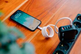 Kabel Verbatim Sync & Charge USB-C/USB-C 100W 1,2m šedý

 obrázek produktu 2 z 3