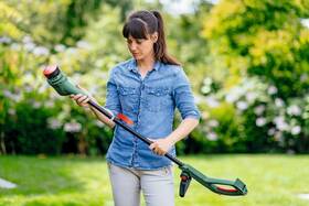 Strunová sekačka Bosch EasyGrassCut 23 0.600.8C1.H01 

 obrázek produktu 1 z 2