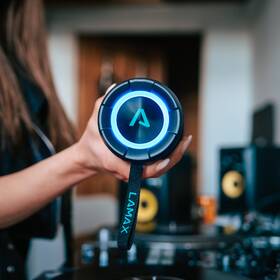 Přenosný reproduktor LAMAX SoundJam1 černý

 obrázek produktu 9 z 10