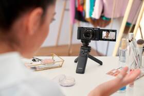 Digitální fotoaparát Sony ZV-1 černá barva
