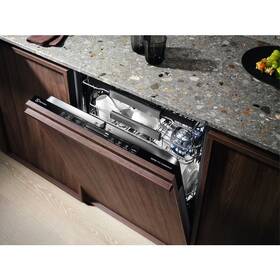 Myčka nádobí Electrolux EEC67300L 

 obrázek produktu 3 z 11