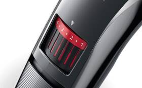 Zastřihovač vousů Philips QT4015/16 šedá barva
