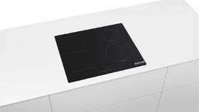 Indukční varná deska Bosch PWP611BB5E černá barva
