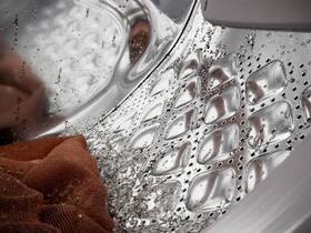 Pračka Electrolux EW7FG4492UC černá

 obrázek produktu 5 z 6