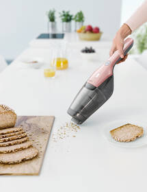 Tyčový vysavač Electrolux EER73BP růžový

 obrázek produktu 4 z 7