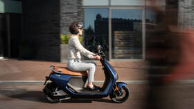 Elektroskútr Segway E125S černý

 obrázek produktu 14 z 16
