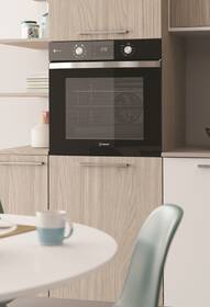 Trouba Indesit IFWS 4841 JH BL černá

 obrázek produktu 7 z 20