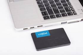 SSD Crucial BX500 2TB 

 obrázek produktu 2 z 3