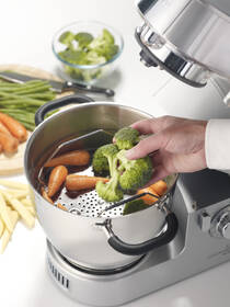 Kuchyňský robot KENWOOD KM096 stříbrný

 obrázek produktu 18 z 27