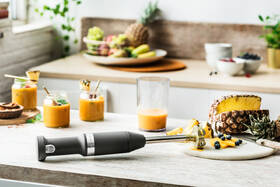 Ponorný mixér KitchenAid 5KHBBV83EMS 

 obrázek produktu 11 z 12