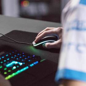 Myš HyperX Pulsefire Surge černá

 obrázek produktu 6 z 8