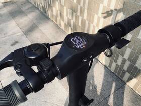 Elektrická koloběžka Umax City Racer 35 

 obrázek produktu 9 z 12