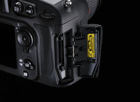 Digitální fotoaparát Nikon D800 tělo 

 obrázek produktu 10 z 16