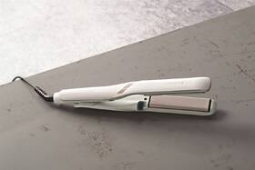 Žehlička na vlasy Remington S9001 HYDRAluxe PRO Straightener bílá

 obrázek produktu 3 z 11