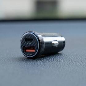 Adaptér do auta Swissten USB-C PD + USB-A, 20W + USB-C kabel 1m černý

 obrázek produktu 2 z 3