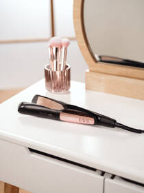 Žehlička na vlasy ETA 8337 90000 černá barva
