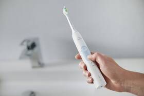 Zubní kartáček Philips HX6839/28 bílý

 obrázek produktu 3 z 4