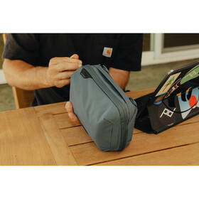 Pouzdro Peak Design Tech Pouch 2L modré

 obrázek produktu 4 z 4