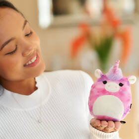 Přenosný reproduktor Lazerbuilt Squishmallows Lola růžový

 obrázek produktu 12 z 12