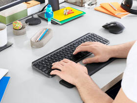 Myš Logitech MX Master 3 Advanced Wireless - graphite 

 obrázek produktu 12 z 13