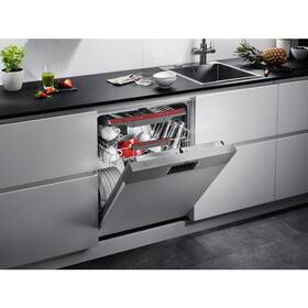 Myčka nádobí AEG FES5396XZM 
