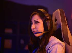 Headset Corsair HS80 RGB Wireless carbon

 obrázek produktu 8 z 9