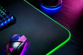 Podložka pod klávesnici a myš Razer Goliathus Chroma 3XL černá

 obrázek produktu 6 z 8