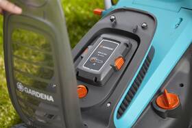 Sekačka Gardena PowerMax Li-40/32 (s baterií) 

 obrázek produktu 9 z 10