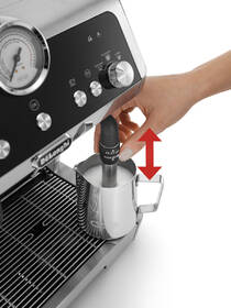 Espresso De'Longhi EC9335.M 

 obrázek produktu 21 z 34