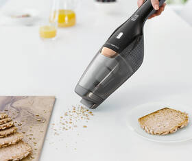 Tyčový vysavač Electrolux EERC73EB černý

 obrázek produktu 5 z 6