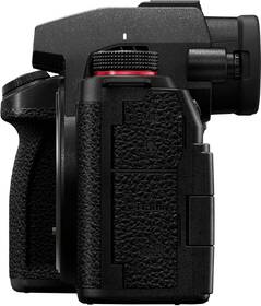 Digitální fotoaparát Panasonic DC-S5M2E, tělo černý

 obrázek produktu 8 z 9