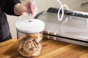 Svářečka fólií FoodSaver V2860 černá/nerez

 obrázek produktu 3 z 5