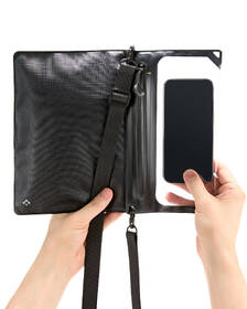 Pouzdro na mobil sportovní Spigen Aqua Shield WaterProof A640 černé

 obrázek produktu 3 z 13