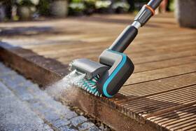 Čistič Gardena AquaBrush Universal 04/18V P4A (s baterií) 

 obrázek produktu 3 z 11