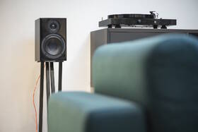 Gramofon Pro-Ject JukeBox E1 HiFi Set černý

 obrázek produktu 7 z 7
