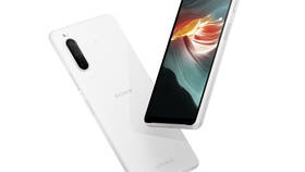 Mobilní telefon Sony 10.II bílá barva
